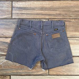 Vintage Wranlger Cut off shorts grey